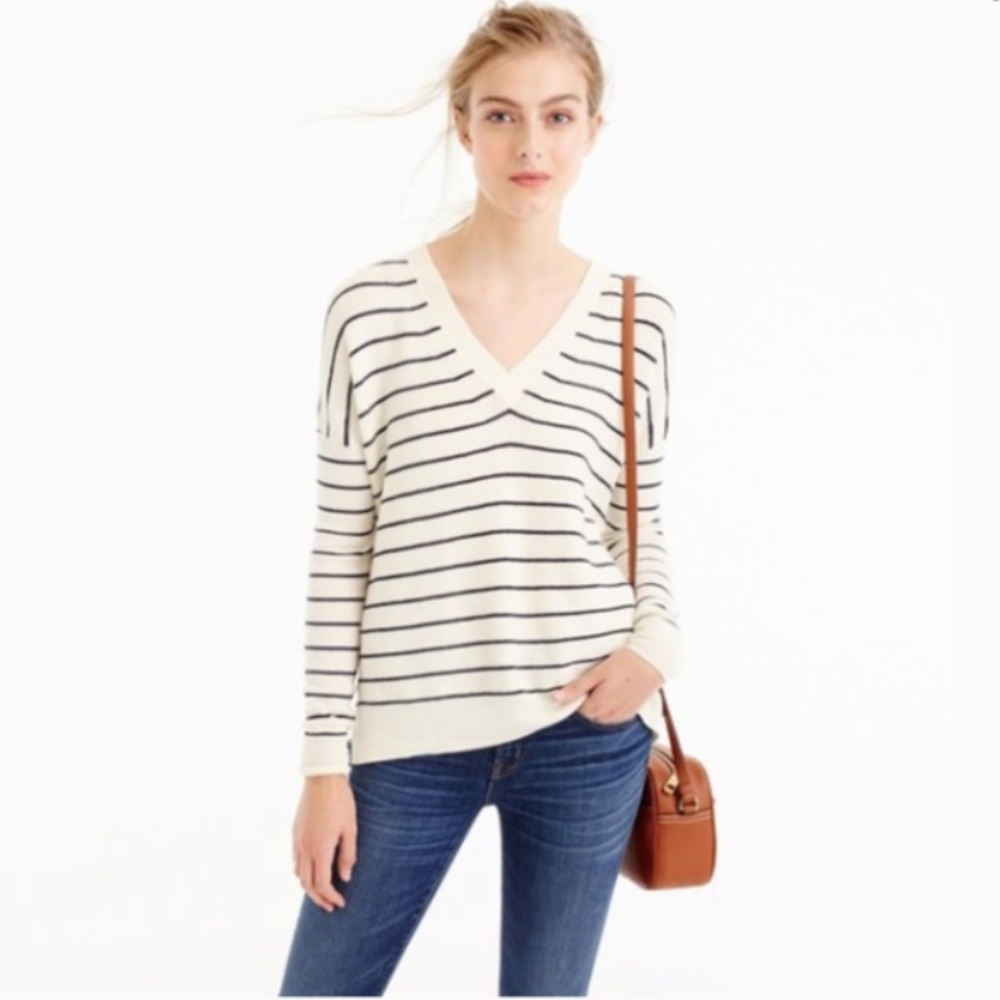 📦J. Crew Merino Wool Blend V-Neck Striped Sweater